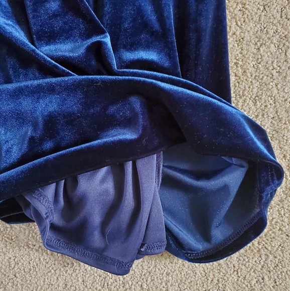 Nacy Blue Velvet Dress - Picture 3 of 4